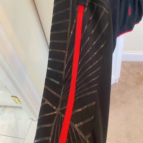 AND1 ❤️🖤🏀 - Picture 7 of 9